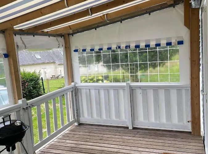 Κάμπινγκ Mobil-home 4/6 Personnes , Terrasse Couverte ,piscine Chauffee . *